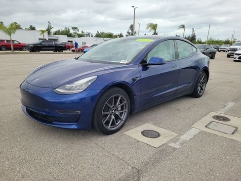 Used 2021 Tesla Model 3 Long Range image 2
