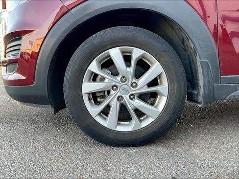 Used 2020 Hyundai Tucson SE image 4