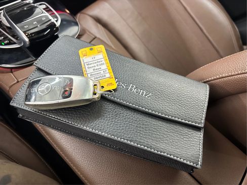 Used 2017 Mercedes-Benz E 300 image 42