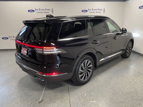 New 2025 Lincoln Aviator AWD w/ Equipment Group 101A image 5