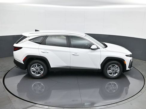 New 2026 Hyundai Tucson SE FWD image 16