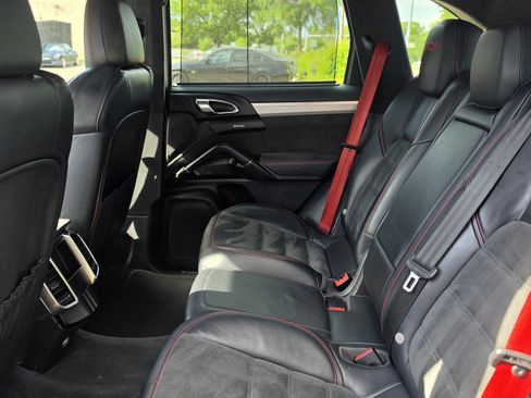Used 2014 Porsche Cayenne GTS image 25