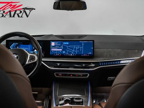 Used 2024 BMW X5 xDrive40i w/ M Sport Package image 49