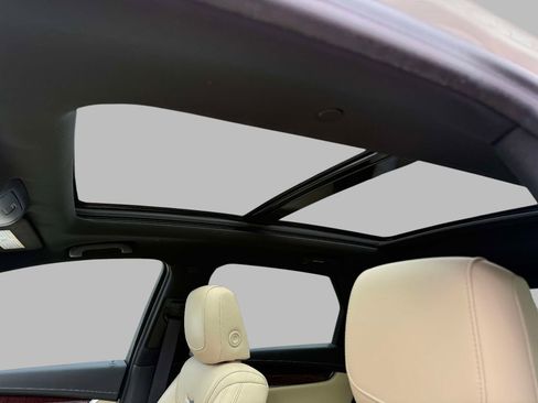 Used 2017 Cadillac XT5 Luxury w/ Driver Awareness Package image 22