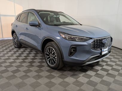 New 2025 Ford Escape SE w/ PHEV Premium Package