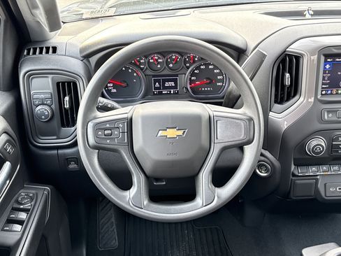 Used 2022 Chevrolet Silverado 1500 Custom image 24
