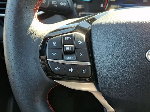 Certified 2024 Ford Explorer ST-Line w/ Class IV Trailer Tow Package image 29