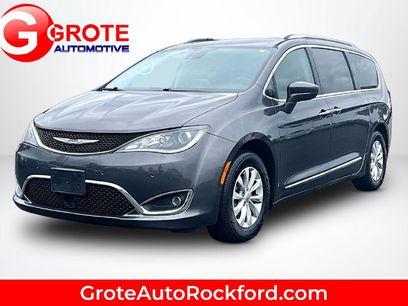 Used 2019 Chrysler Pacifica Touring-L w/ Advanced Safetytec Group