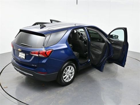 Used 2023 Chevrolet Equinox LT image 44
