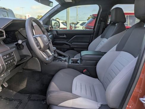 Used 2025 Toyota Tacoma TRD Sport image 25