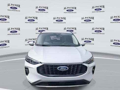 New 2025 Ford Escape SE w/ PHEV Premium Package image 8