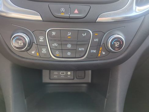 Certified 2024 Chevrolet Equinox LT FWD image 26