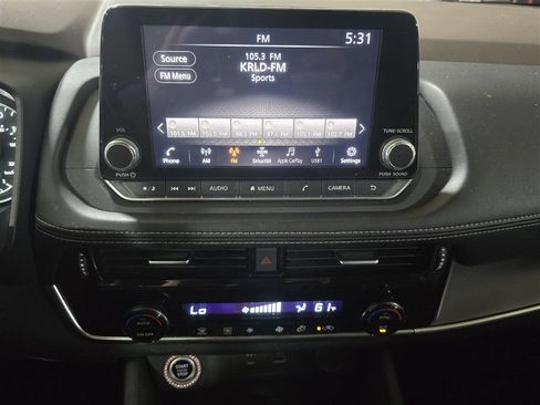 Used 2021 Nissan Rogue SV AWD/4WD image 12