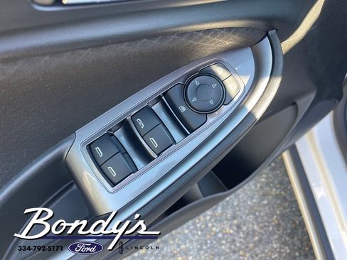 Used 2023 Chevrolet Malibu LT image 10