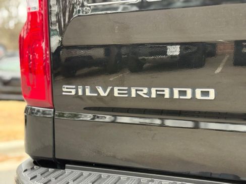 Used 2020 Chevrolet Silverado 1500 RST image 11
