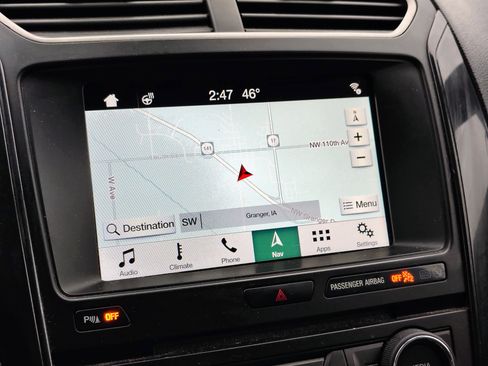 Used 2018 Ford Explorer XLT w/ Equipment Group 202A image 4