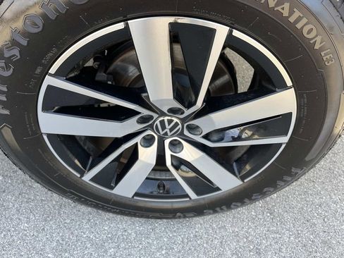 Used 2023 Volkswagen Atlas SE FWD image 11