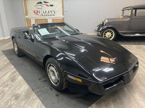 Used 1987 Chevrolet Corvette Convertible image 10