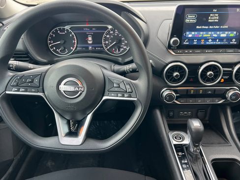 Used 2024 Nissan Sentra SV image 15