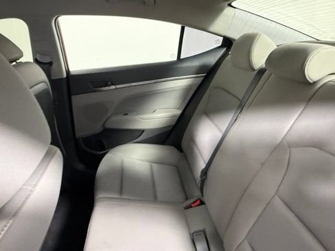 Used 2017 Hyundai Elantra SE w/ SE A/T Tech Package 03 FWD image 36