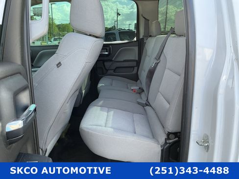 Used 2018 Chevrolet Silverado 1500 Custom w/ Custom Value Package image 14