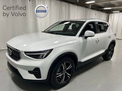 Certified 2025 Volvo XC40 B5 Core