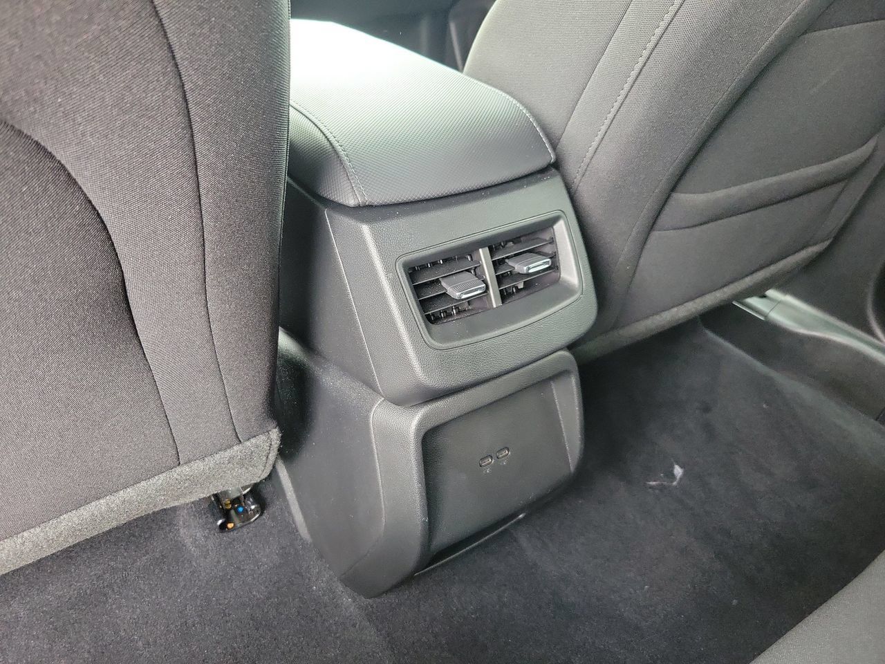Used 2026 Chevrolet Equinox EV LT w/ Comfort Package AWD/4WD image 10