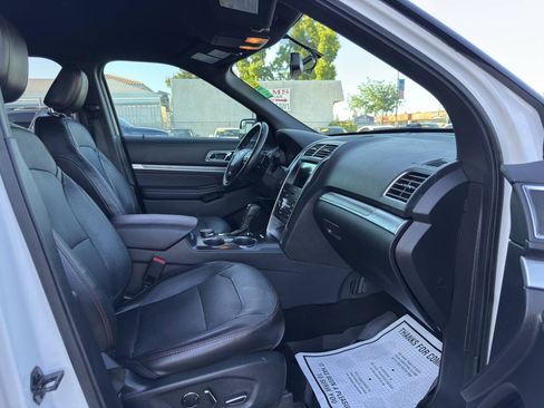 Used 2018 Ford Explorer Sport AWD/4WD image 13