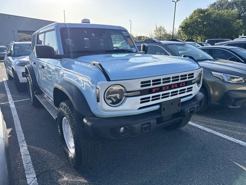 Used 2025 Ford Bronco Heritage Edition image 2