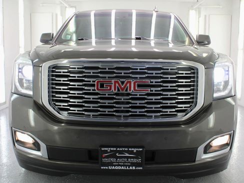 Used 2019 GMC Yukon XL Denali w/ Denali Ultimate Package AWD/4WD image 29
