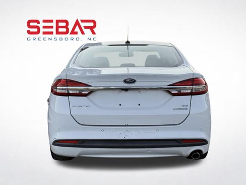 Used 2018 Ford Fusion SE w/ Equipment Group 602A FWD image 7