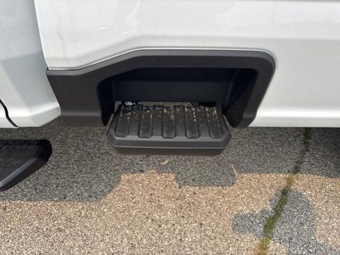 New 2025 Ford F250 XL w/ XL Chrome Package image 12