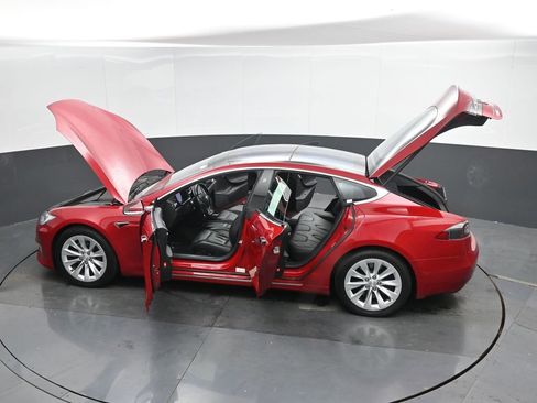 Used 2017 Tesla Model S AWD image 56