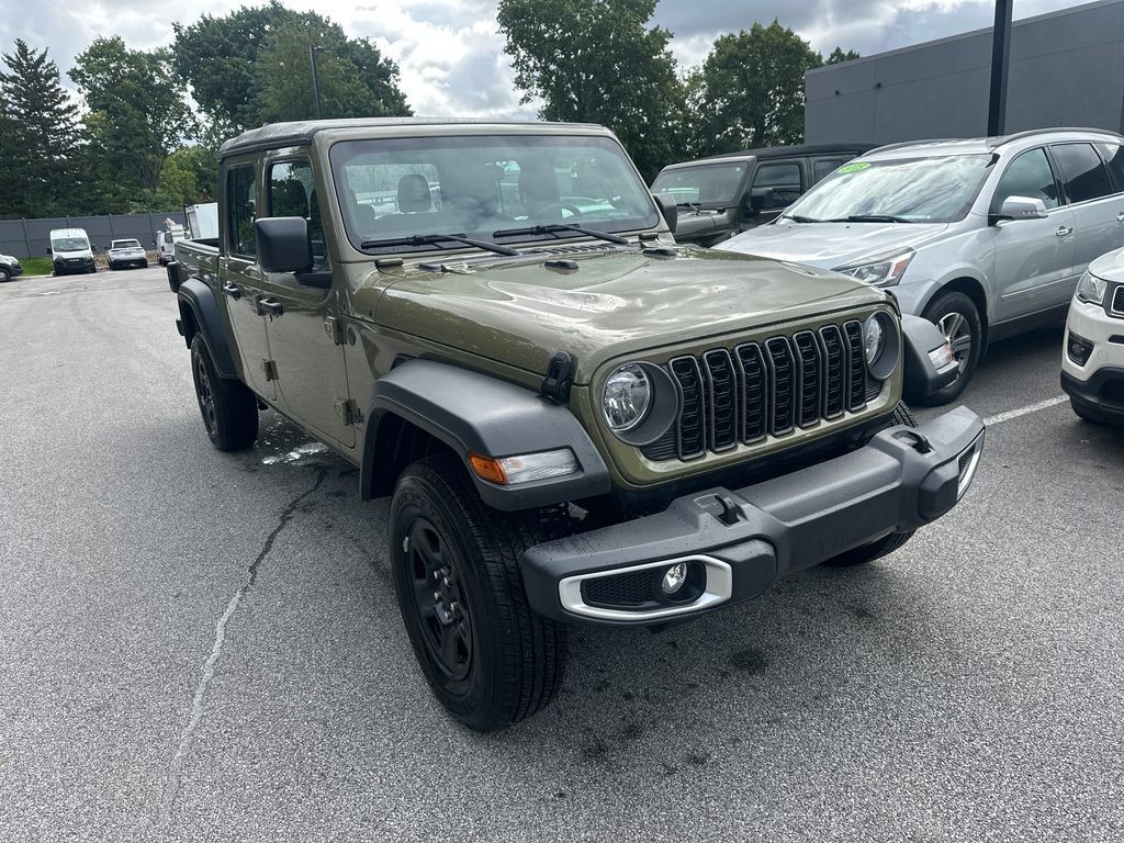 Certified 2025 Jeep Gladiator Sport AWD/4WD image 4