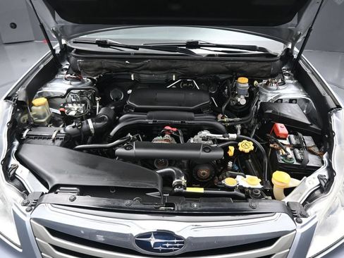 Used 2012 Subaru Outback 2.5i AWD/4WD image 43
