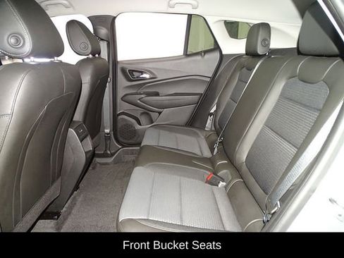 Used 2024 Chevrolet Trax LT FWD image 11