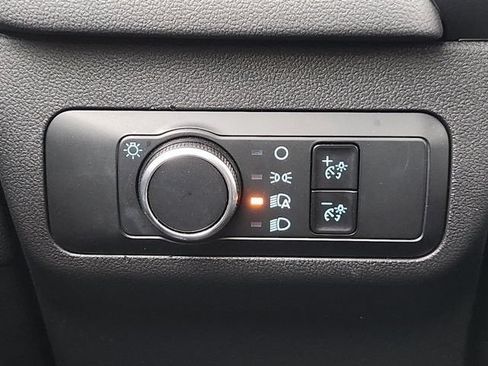 Certified 2025 Ford Escape Active AWD/4WD image 18