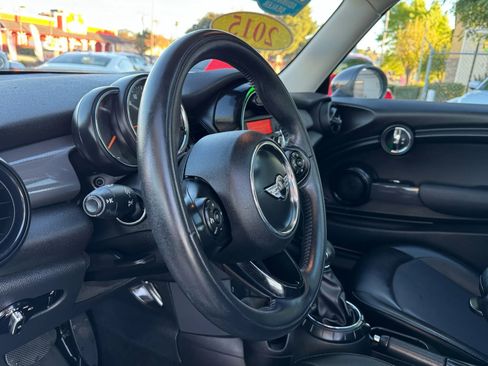Used 2015 MINI Cooper 2-Door Hardtop image 19