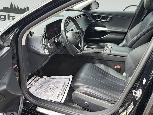 Used 2025 Mercedes-Benz E 350 4MATIC Sedan w/ Winter Package image 10