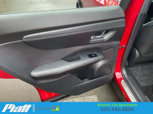 Used 2023 Nissan Ariya FWD image 39