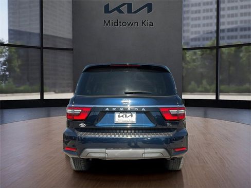 Used 2023 Nissan Armada SL w/ Captain's Chairs Package image 4