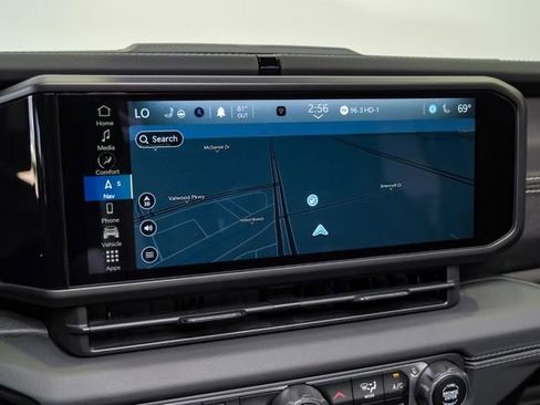 Used 2024 Jeep Wrangler Unlimited Rubicon w/ Technology Group image 72