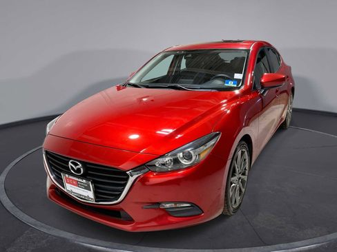 Used 2018 MAZDA MAZDA3 Touring image 1