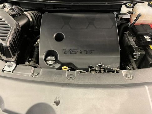 Used 2021 Chevrolet Traverse RS w/ LPO, Floor Liner Package image 7