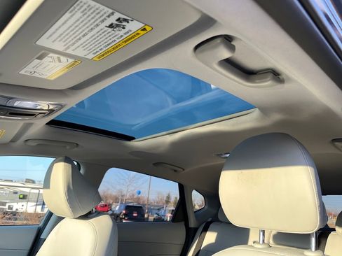 Used 2025 Hyundai Kona Limited image 29