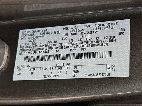 Used 2025 Ford Escape Platinum AWD/4WD image 12