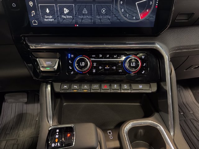 Used 2024 GMC Sierra 1500 Denali AWD/4WD image 24