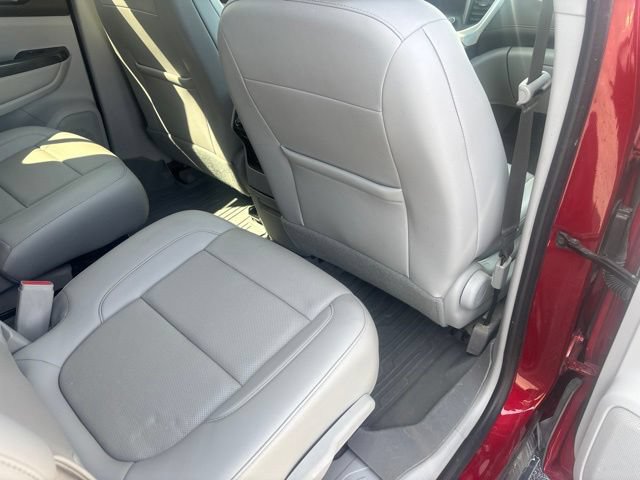 Used 2021 GMC Acadia SLT w/ LPO, Floor Liner Package FWD image 25