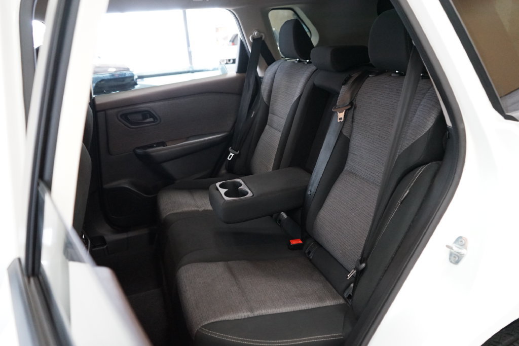 Used 2021 Nissan Rogue S AWD/4WD image 42