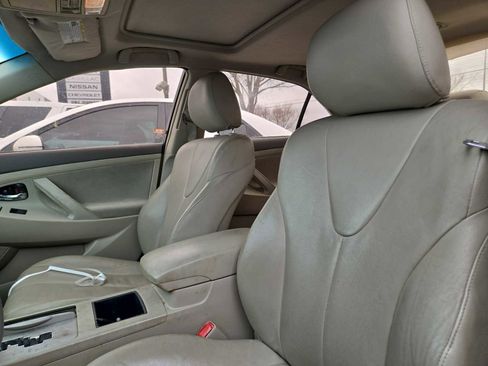 Used 2009 Toyota Camry LE image 4